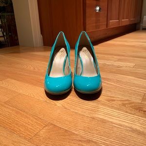 Teal Pumps